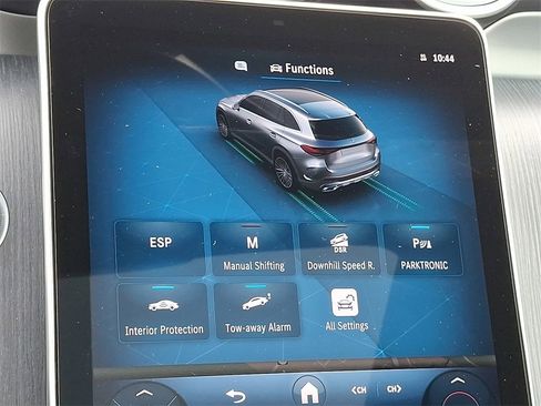 Certified 2025 Mercedes-Benz GLC 300 4MATIC image 25