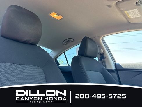 Used 2017 Kia Forte LX FWD image 17