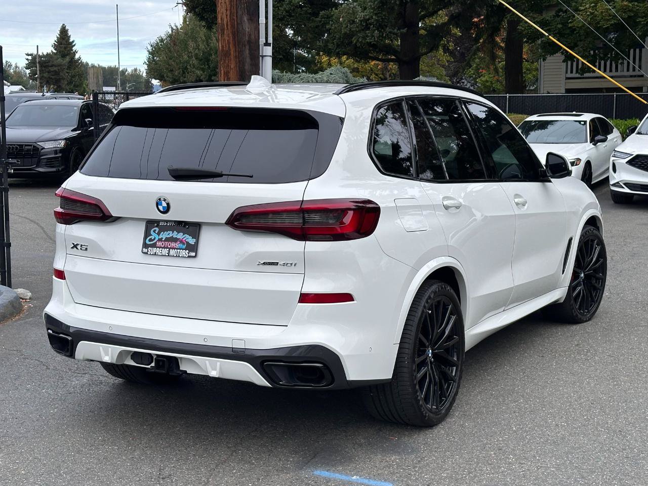 Used 2024 BMW X5 xDrive40i w/ M Sport Package AWD/4WD image 24
