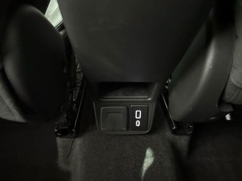Used 2023 Buick Encore GX Essence w/ Experience Buick Package AWD/4WD image 22