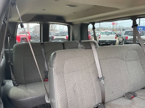 Used 2020 Chevrolet Express 3500 LT w/ LT Preferred Equipment Group image 22