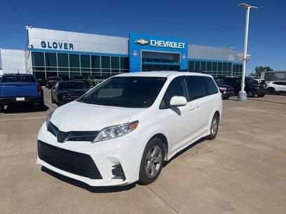 Used 2019 Toyota Sienna LE