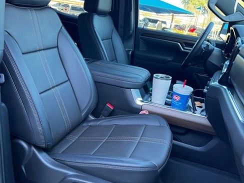 Used 2025 Chevrolet Silverado 1500 High Country w/ High Country Premium Package image 11