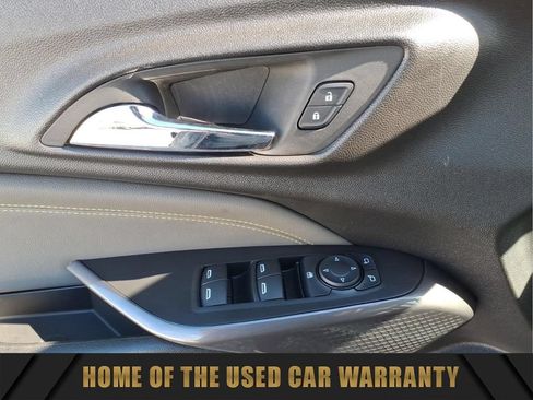Used 2024 Chevrolet Trax ACTIV w/ Sunroof Package FWD image 13