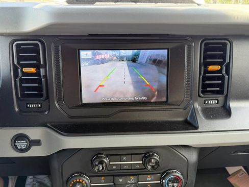 Used 2022 Ford Bronco Badlands AWD/4WD image 7