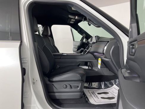 New 2026 Nissan Armada SL w/ Captain's Chari Seat Package RWD image 40