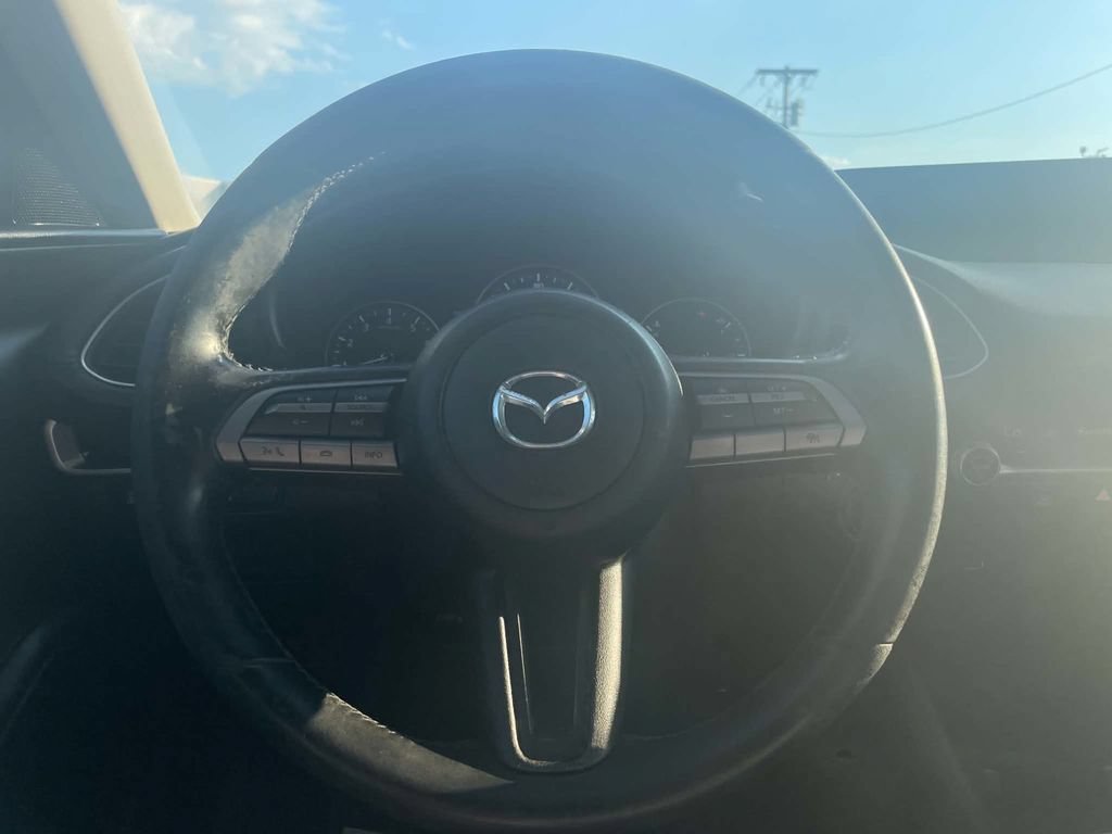 Used 2021 MAZDA MAZDA3 s FWD image 11