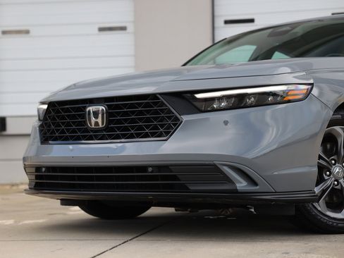 Used 2023 Honda Accord EX-L image 36