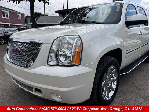 Used 2014 GMC Yukon XL Denali AWD/4WD image 41