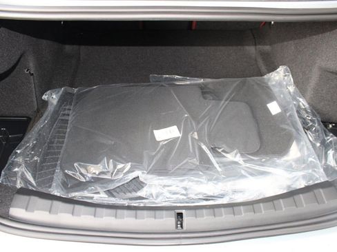 New 2026 BMW 330i Sedan w/ M Sport Package image 31