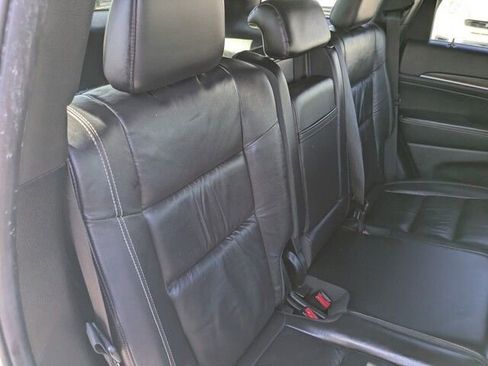 Used 2015 Jeep Grand Cherokee Limited w/ Trailer Tow Group IV image 32