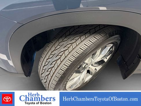 Used 2026 Toyota Grand Highlander AWD Hybrid image 8
