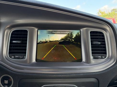 Used 2023 Dodge Charger SXT RWD image 18