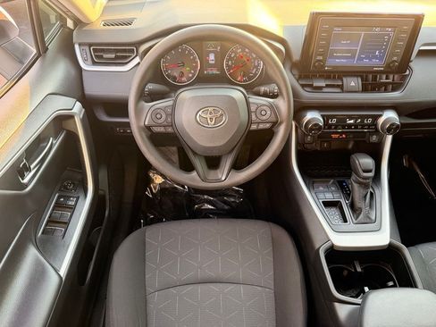 Certified 2022 Toyota RAV4 XLE FWD image 15