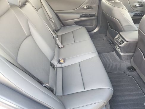 Certified 2023 Lexus ES 350 w/ Premium Package FWD image 32