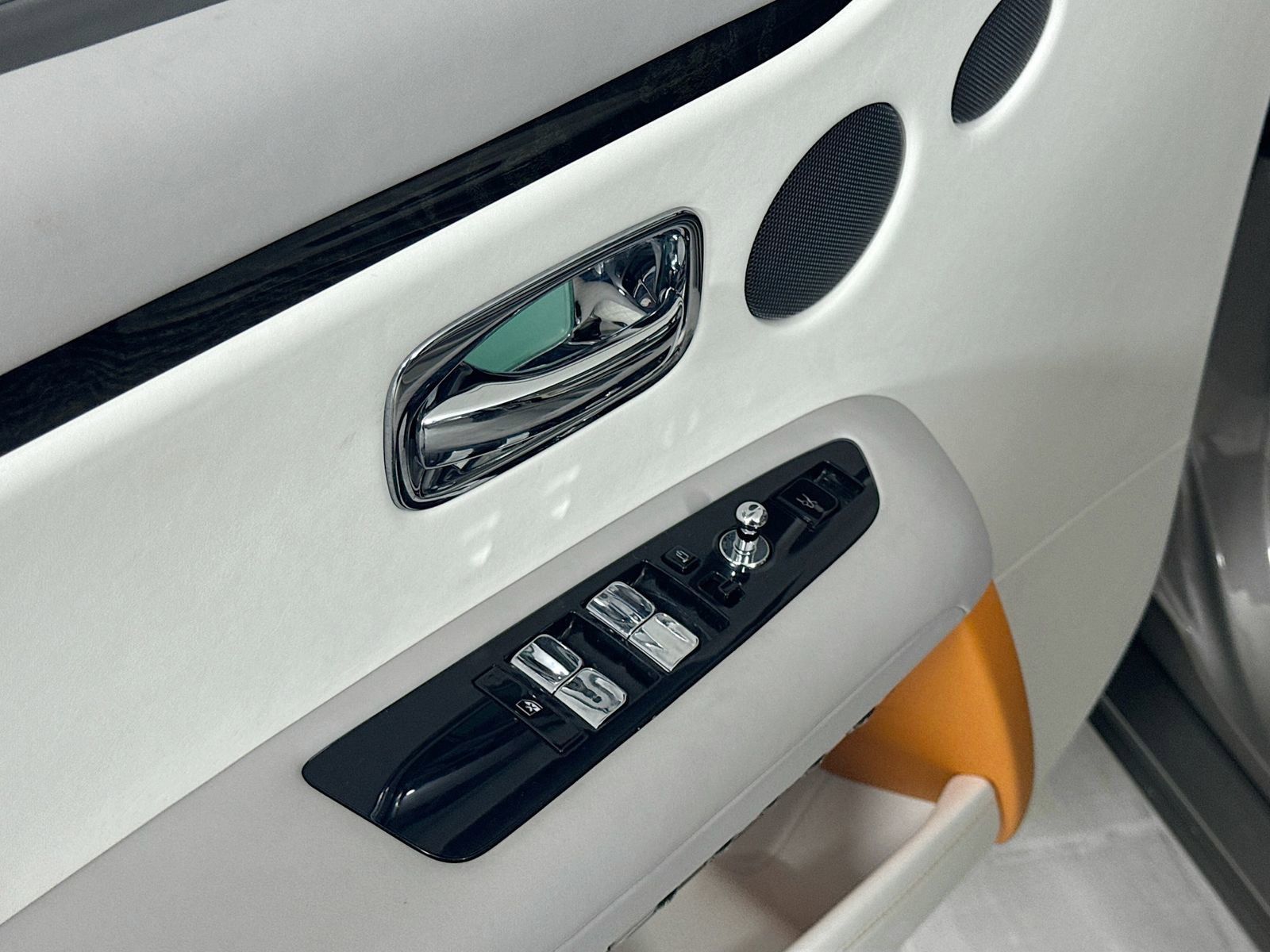 Certified 2025 Rolls-Royce Ghost AWD/4WD image 16