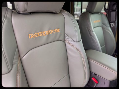 New 2026 Jeep Gladiator Mojave image 12