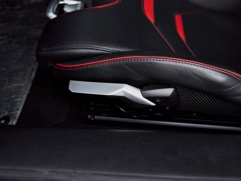 Used 2020 Lamborghini Huracan EVO image 36