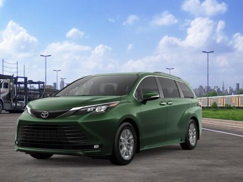 New 2026 Toyota Sienna XLE image 1