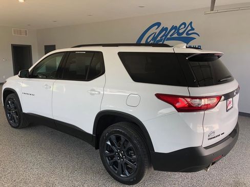 Used 2021 Chevrolet Traverse RS AWD/4WD image 2