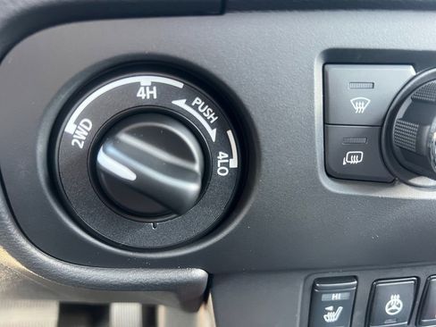 New 2026 Nissan Frontier PRO-4X w/ Pro-4x Convenience Package image 25