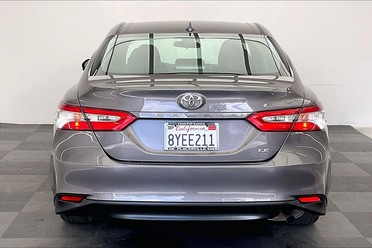 Used 2020 Toyota Camry LE FWD image 3