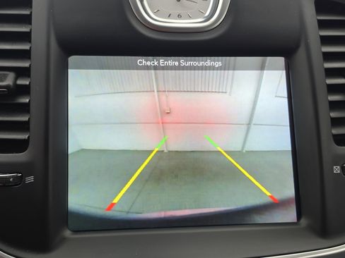 Used 2019 Chrysler 300 Limited RWD image 21