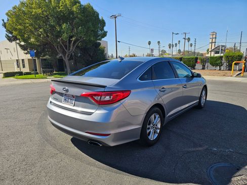 Used 2016 Hyundai Sonata SE image 5