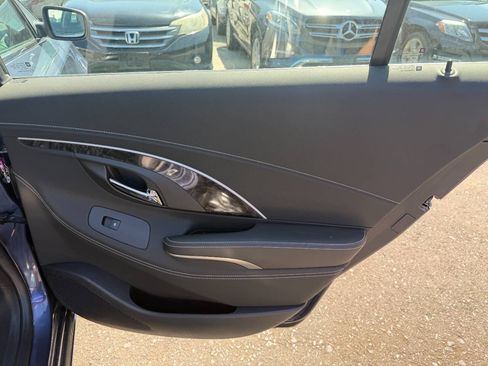Used 2014 Buick LaCrosse FWD image 32