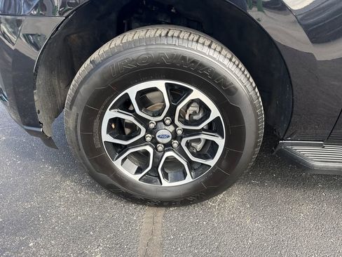 Used 2024 Ford Expedition Max XLT image 24