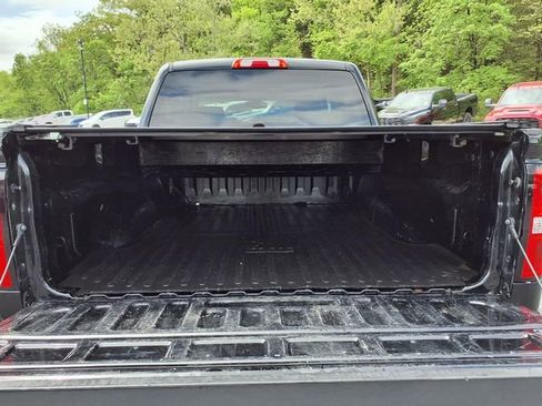 Used 2017 GMC Sierra 1500 SLE AWD/4WD image 6