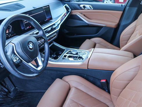 Used 2024 BMW X5 sDrive40i w/ Parking Assistance Package image 18