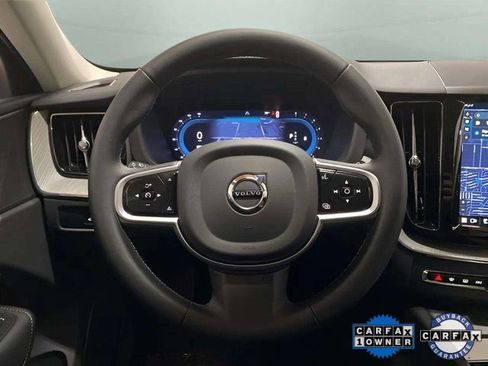 Used 2025 Volvo XC60 B5 Plus image 11