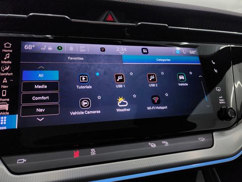 Used 2024 Jeep Wagoneer Launch Edition image 70