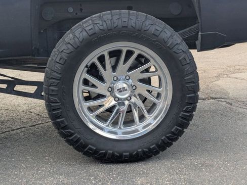 Used 2018 Chevrolet Silverado 1500 LTZ Z71 w/ Centennial Edition AWD/4WD image 9