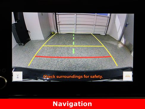 Used 2025 Toyota Camry SE image 21