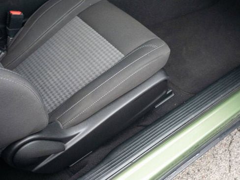 Used 2023 Dodge Challenger SXT image 31