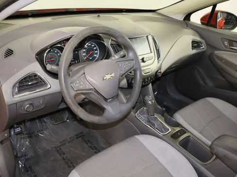 Used 2016 Chevrolet Cruze LT w/ Convenience Package image 27