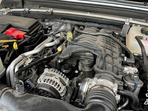 Used 2024 Jeep Wrangler Unlimited Rubicon image 35