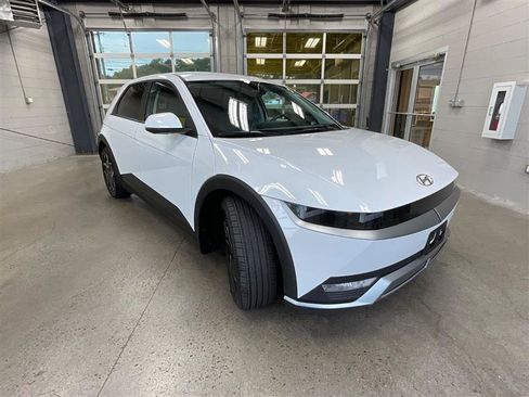 Used 2024 Hyundai Ioniq 5 SEL AWD/4WD image 7