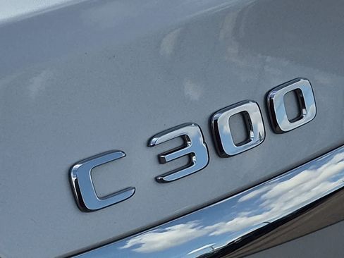Used 2019 Mercedes-Benz C 300 4MATIC Sedan image 12