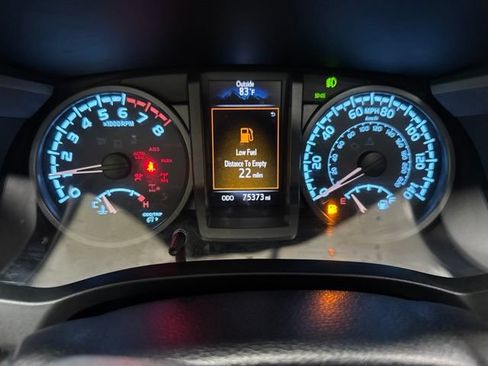 Used 2019 Toyota Tacoma SR AWD/4WD image 14