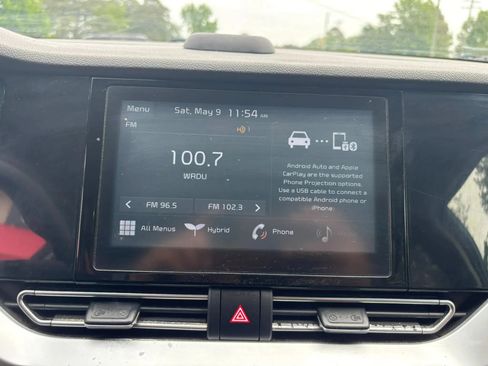 Used 2020 Kia Niro LX FWD image 14