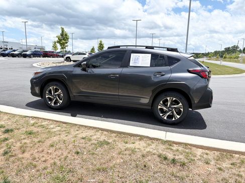 Certified 2024 Subaru Crosstrek 2.0i Premium AWD/4WD image 5
