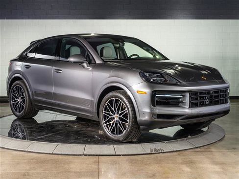 Certified 2026 Porsche Cayenne Coupe AWD/4WD image 7