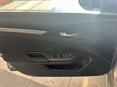 Used 2021 Honda Civic EX image 17