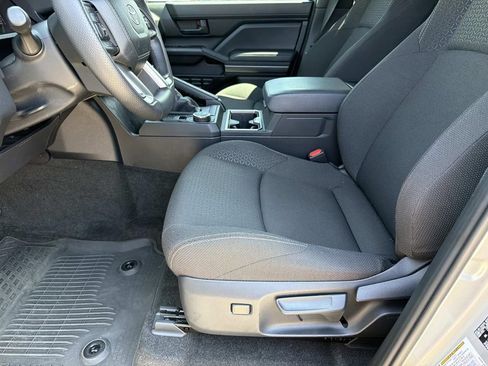 Used 2025 Toyota 4Runner SR5 RWD image 10