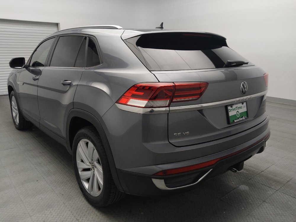 Used 2022 Volkswagen Atlas Cross Sport SE FWD image 5