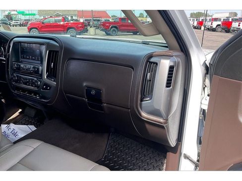 Used 2018 Chevrolet Silverado 1500 LTZ w/ LTZ Plus Package AWD/4WD image 18