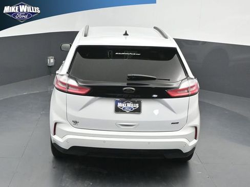 Used 2022 Ford Edge SE w/ Black Appearance Package image 14